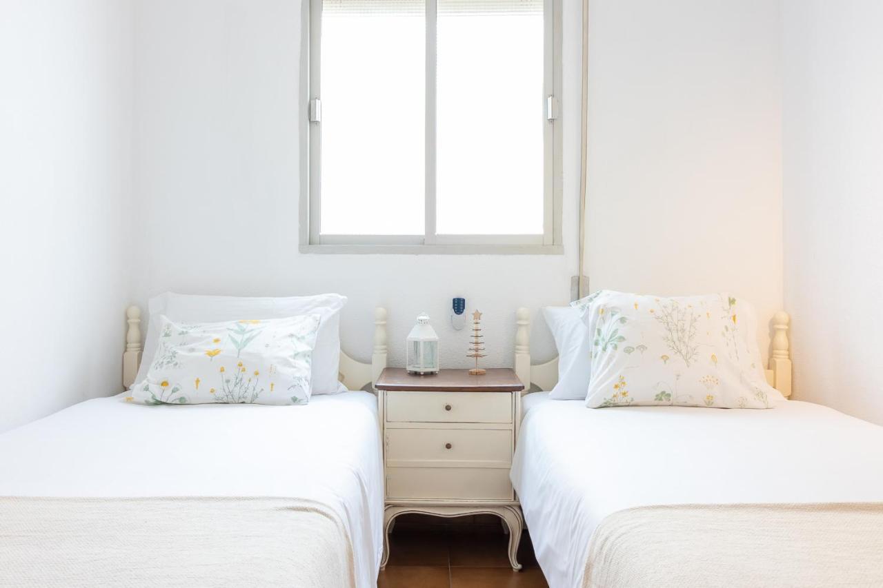 Sea & Wave Pedregalejo Beach Apartment Μάλαγα Εξωτερικό φωτογραφία