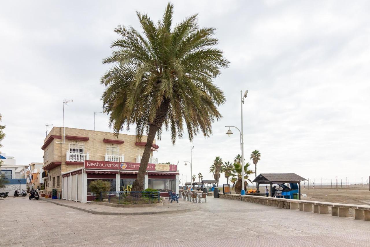 Sea & Wave Pedregalejo Beach Apartment Μάλαγα Εξωτερικό φωτογραφία